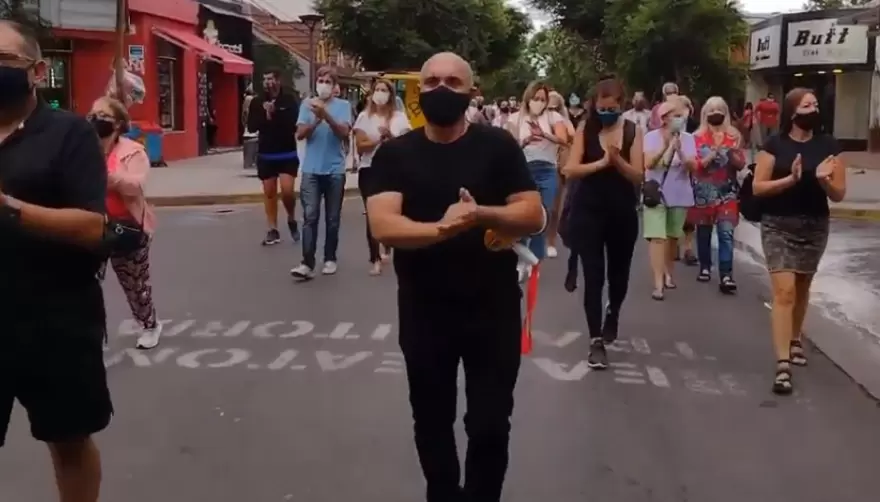 Bajo el lema #AcáNo los vecinos de City Bell vuelven a salir a las calles