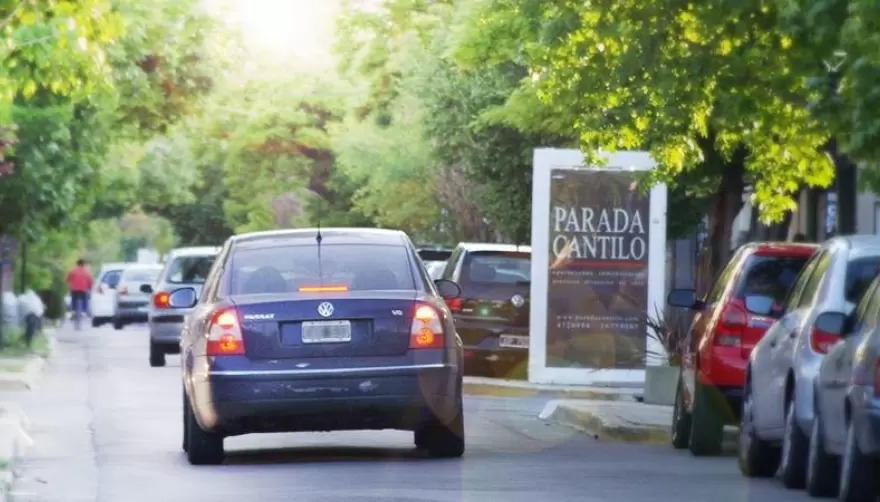 Comercios de City Bell: Entre el temor por los cierres y el optimismo por el arribo del Estacionamiento Medido