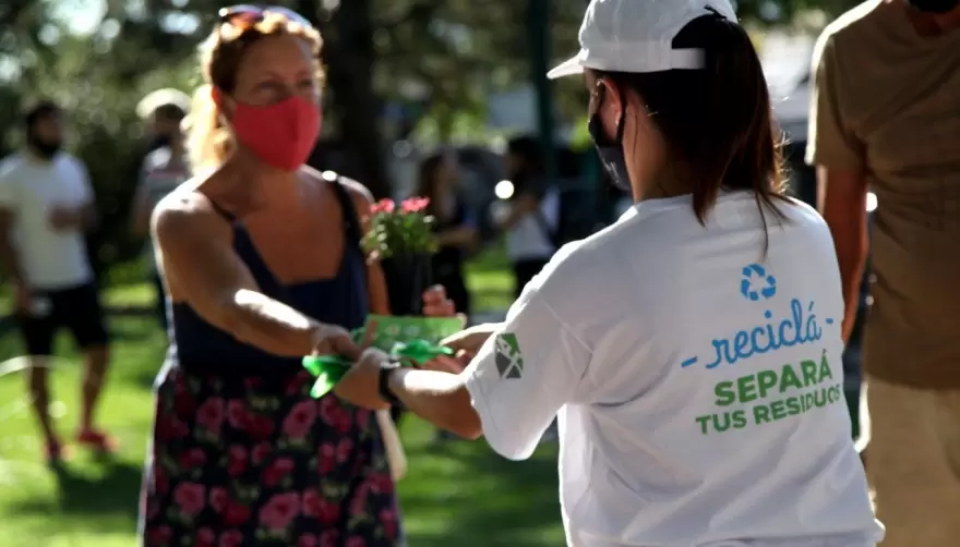 Este sábado: El Eco- Canje arriba a la Plaza Castells de Villa Elisa