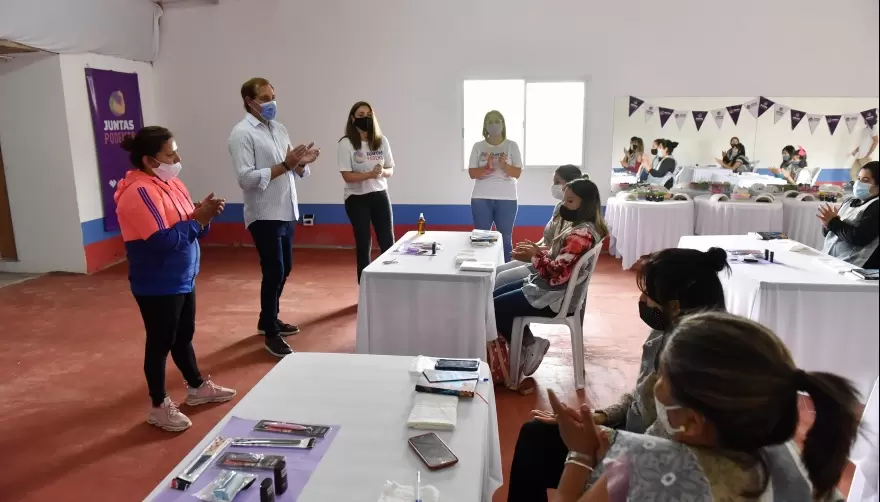 Lanzan programa para inserción laboral de la mujer en Gorina
