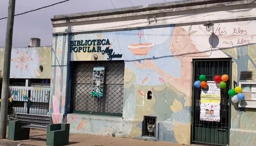100 años de Inseguridad: Robaron biblioteca centenaria en Villa Elisa