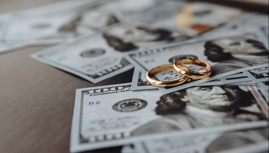 ¿Entregados? Armas, dólares, caja fuerte y robo a matrimonio en Gonnet