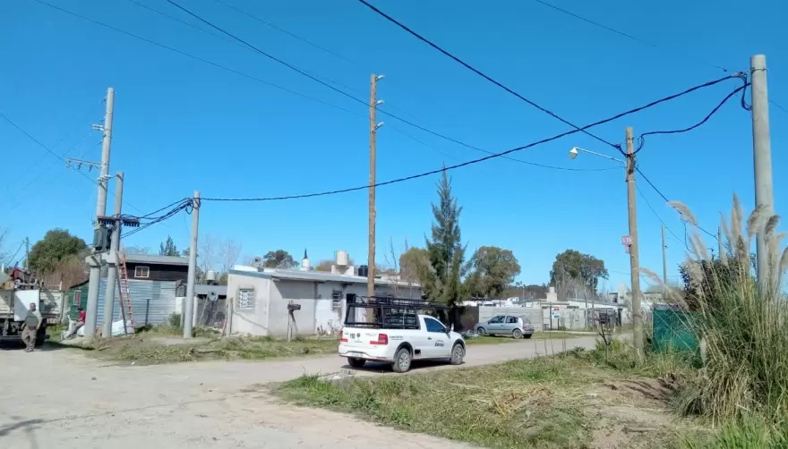 El Rincón: Edelap amplió la capacidad de la red eléctrica en el barrio
