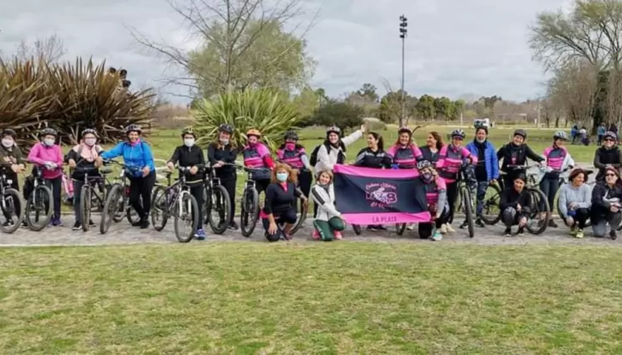 Ciclistas El Rincón: Del miedo a salir solas a formar un grupo unido