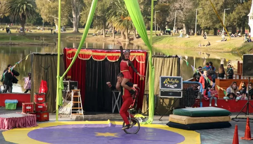 Domingo en la Repu: Show de fuego, acrobacia, magia y humor con Rukuka