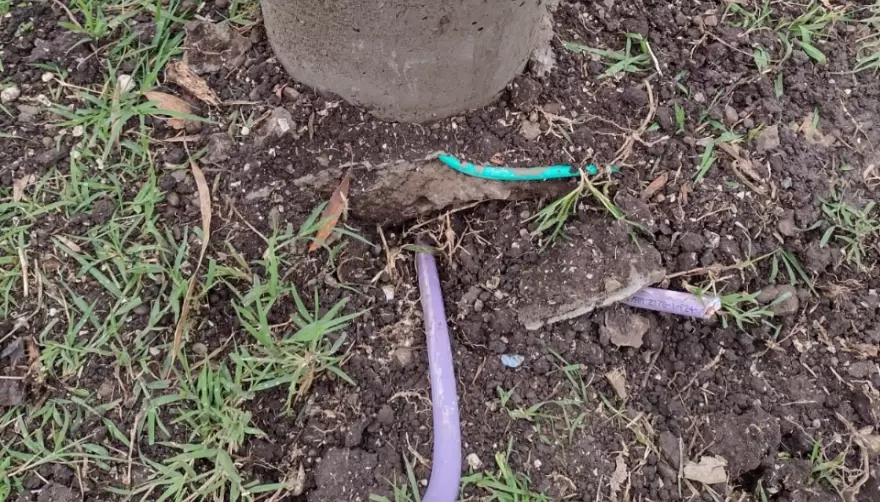 No duraron ni 3 meses: Roban cableado de luces LED en plaza La Emilia