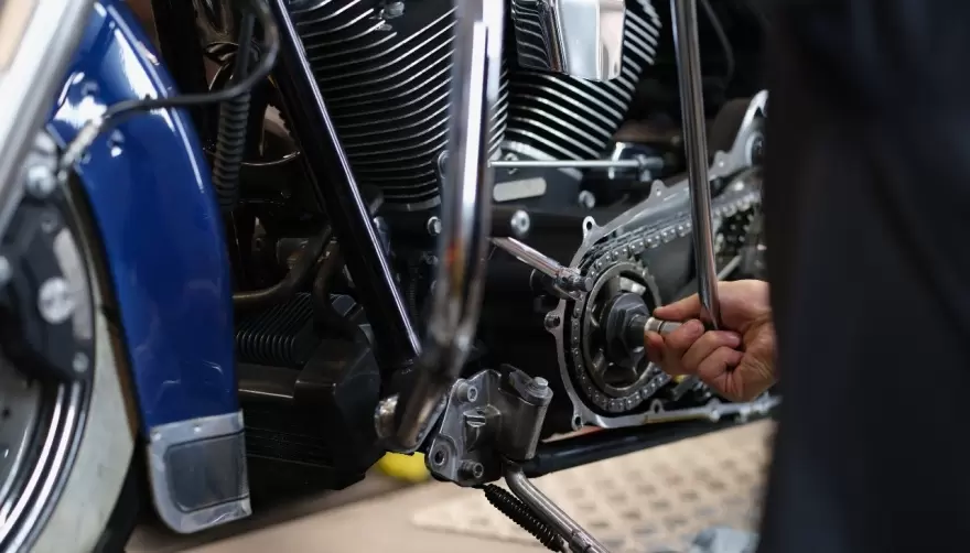 Anotate gratis en La Repu: Taller profesional sobre mecánica de motos