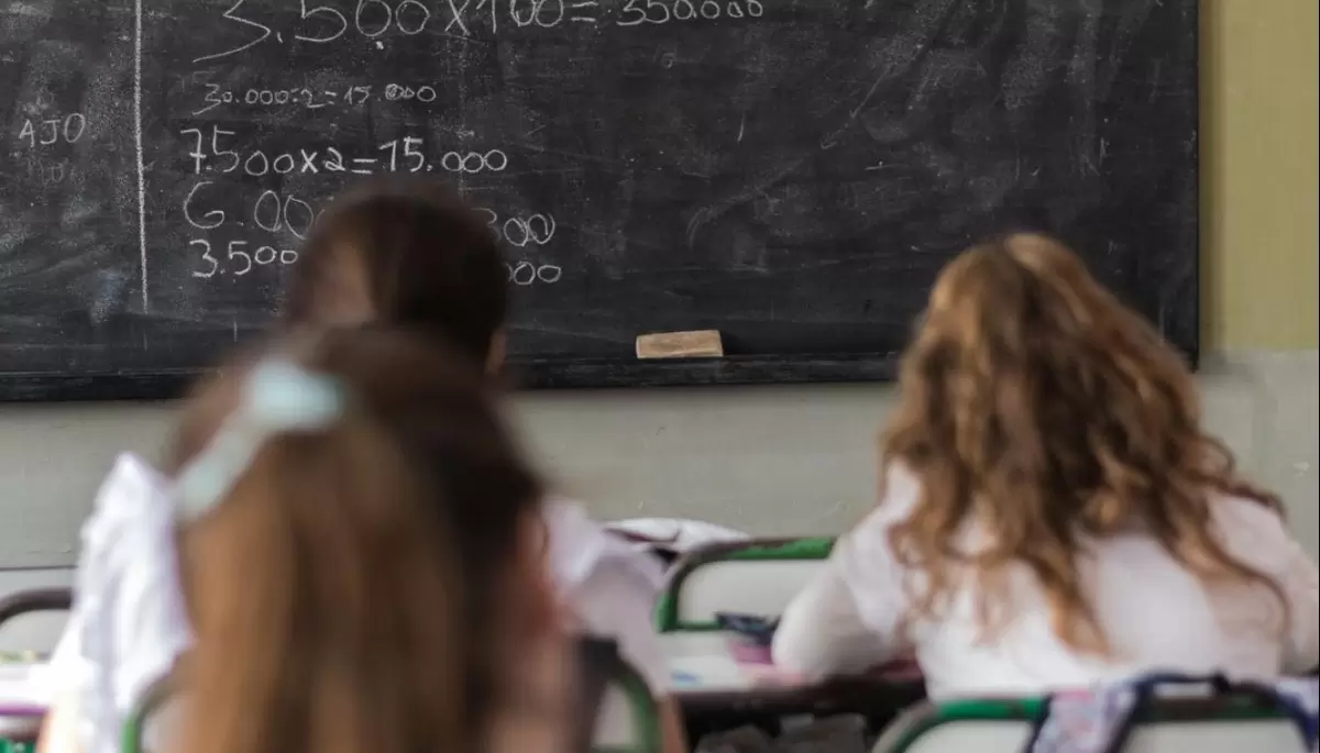Derecho a réplica: Escuela Primaria Nº17 "Luis Castells" de Villa Elisa