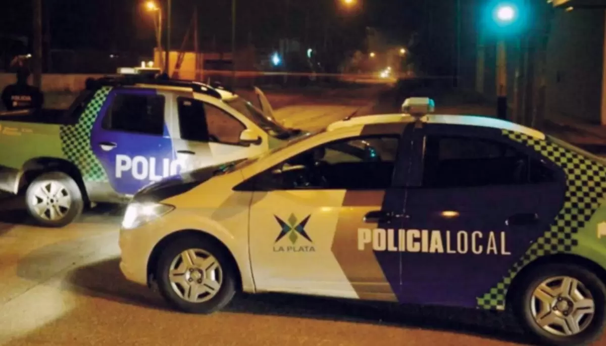 Motochorros y roba ruedas en City Bell, rateros en Gorina y piedrazos en Ringuelet