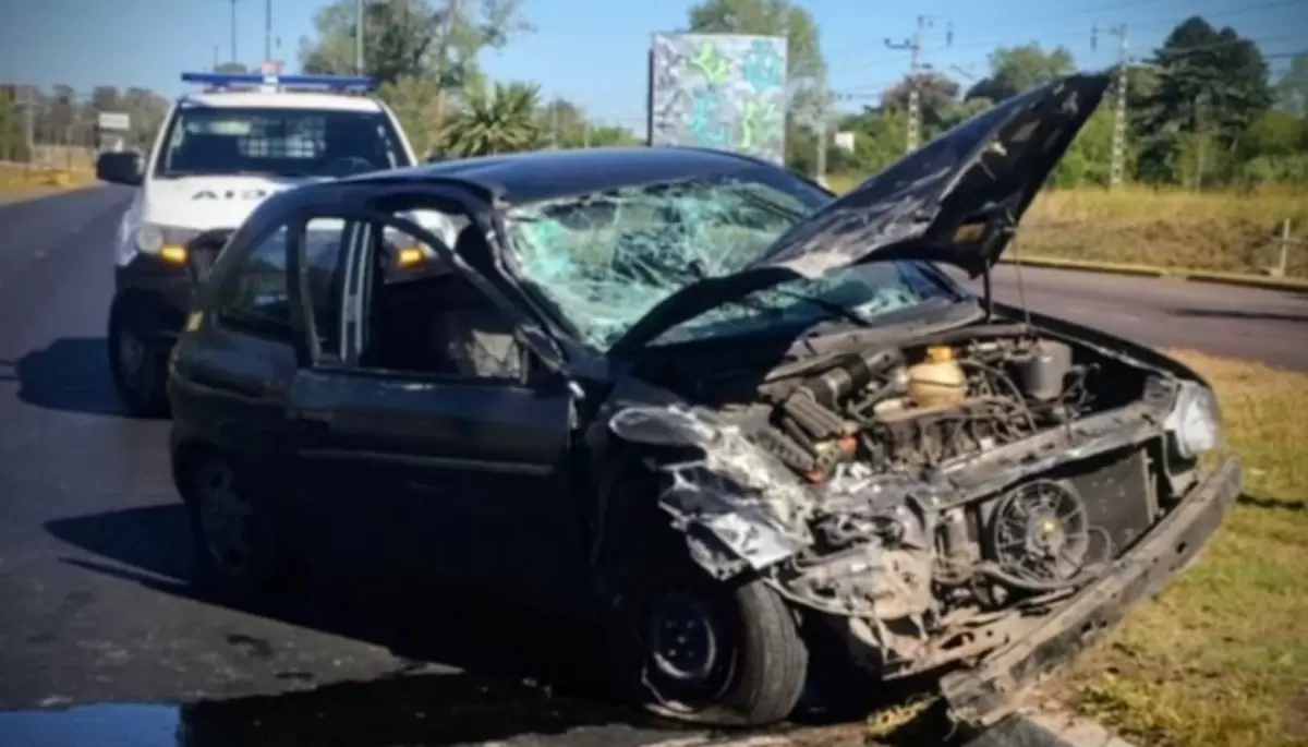 Milagro en Gonnet: Impactante siniestro vial dejó 3 heridos en Camino Parque Centenario