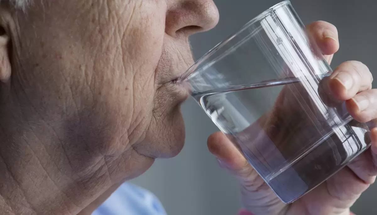 ¿Chau bidones en Villa Castells? Intiman a ABSA para que lleve agua casa por casa
