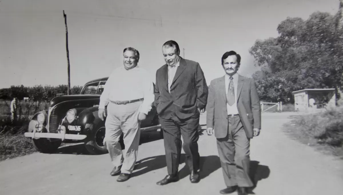 95° Aniversario de Arturo Seguí: ¿La Avenida Arana se asfaltó con secadores de piso?