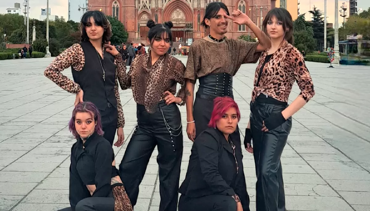🏆 Campeonato Mundial de K-Pop en México: Una joven de Villa Elisa sueña con traer el trofeo