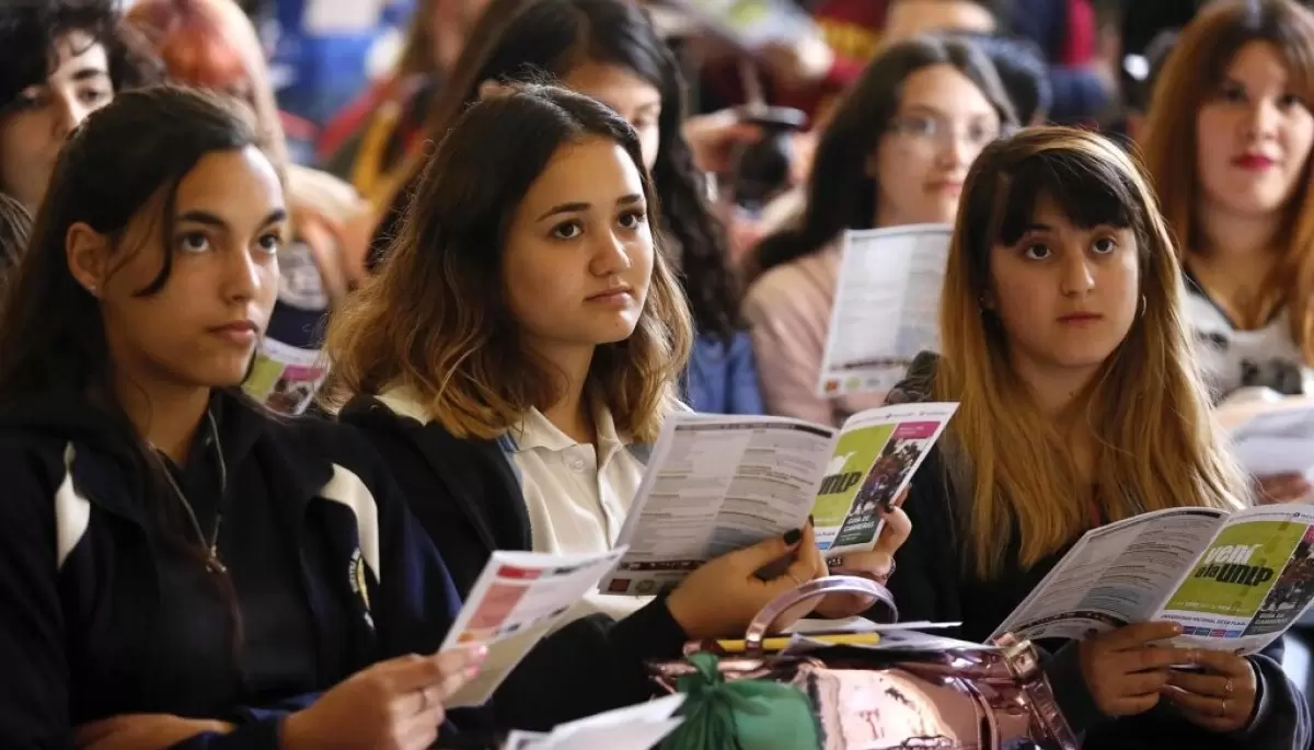 🎓 Carreras de la UNLP y trámites de ANSES en Villa Elisa: ¿Cuándo y dónde acercarme?