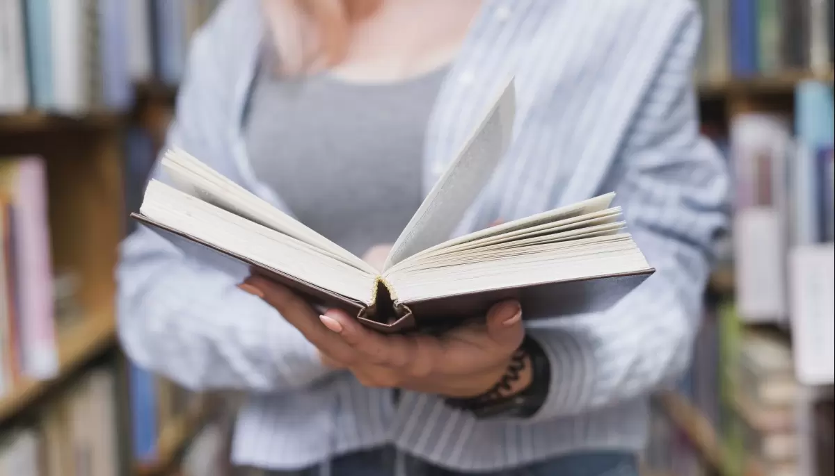 📚 Ganate 3 libros por el Día del Amigo: Sortea una Biblioteca Popular de Villa Elisa