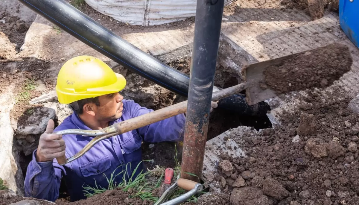 💦 Viernes 1: ¿En qué zonas de Gonnet y Villa Castells faltará agua por reparaciones de ABSA?