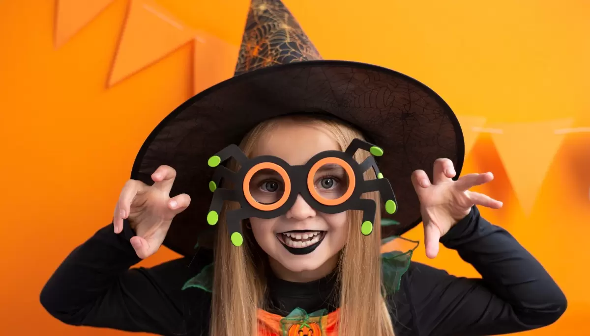 🧛‍♂️ City Bell sigue en modo Halloween: Street party, glitter station, DJ, bailarines y disfraces