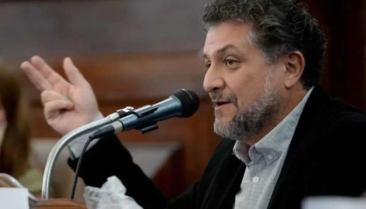🚨 Villa Elisa: Ladrones ataron, amordazaron y desvalijaron a un ex juez de La Plata