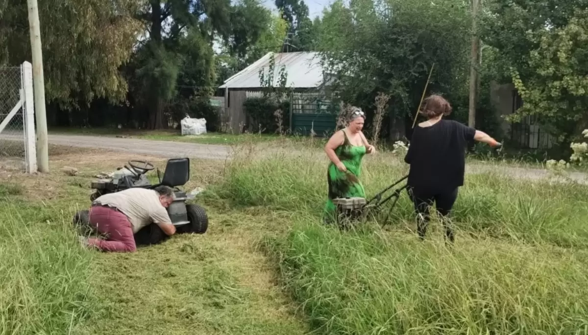 😠 Un barrio de la Zona Norte de La Plata se quedó sin delegación y ahora es mantenido por los vecinos
