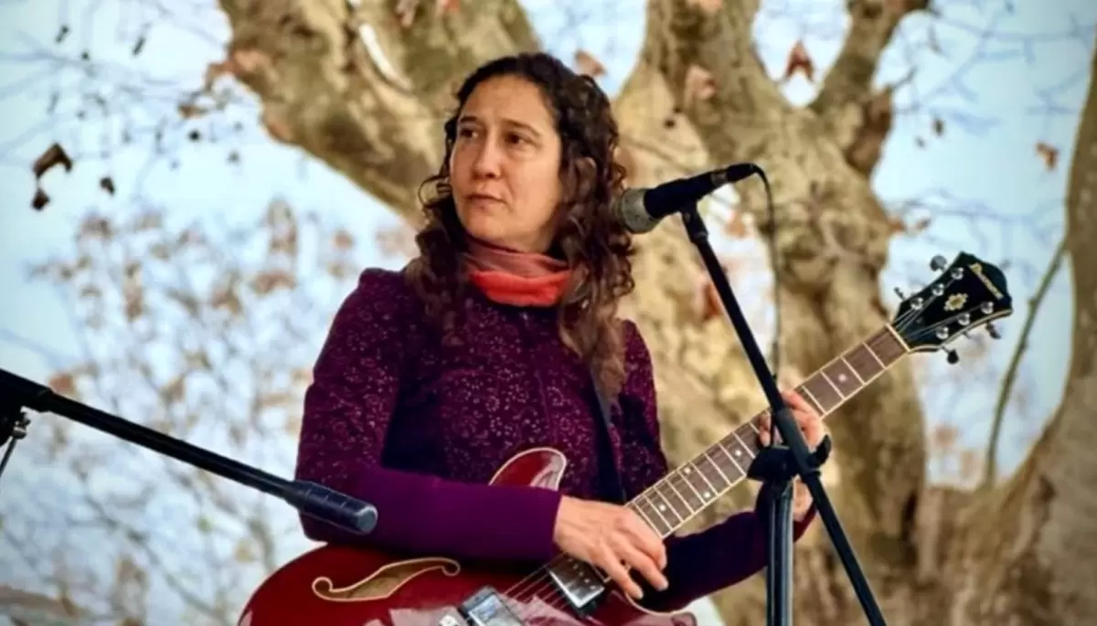 🎸 Villa Elisa celebra el 25 de Mayo con música en vivo, guiso y feria