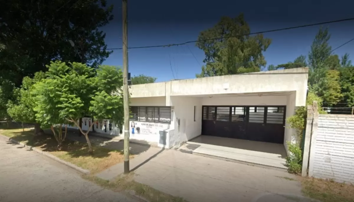 🚨 Escuela Especial de Villa Elisa en crisis: Suspenden clases por falta de respuestas