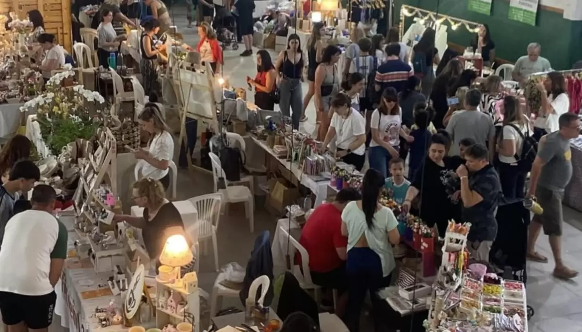🎁 Récord histórico de visitantes para la Feria Artesanal más importante de City Bell