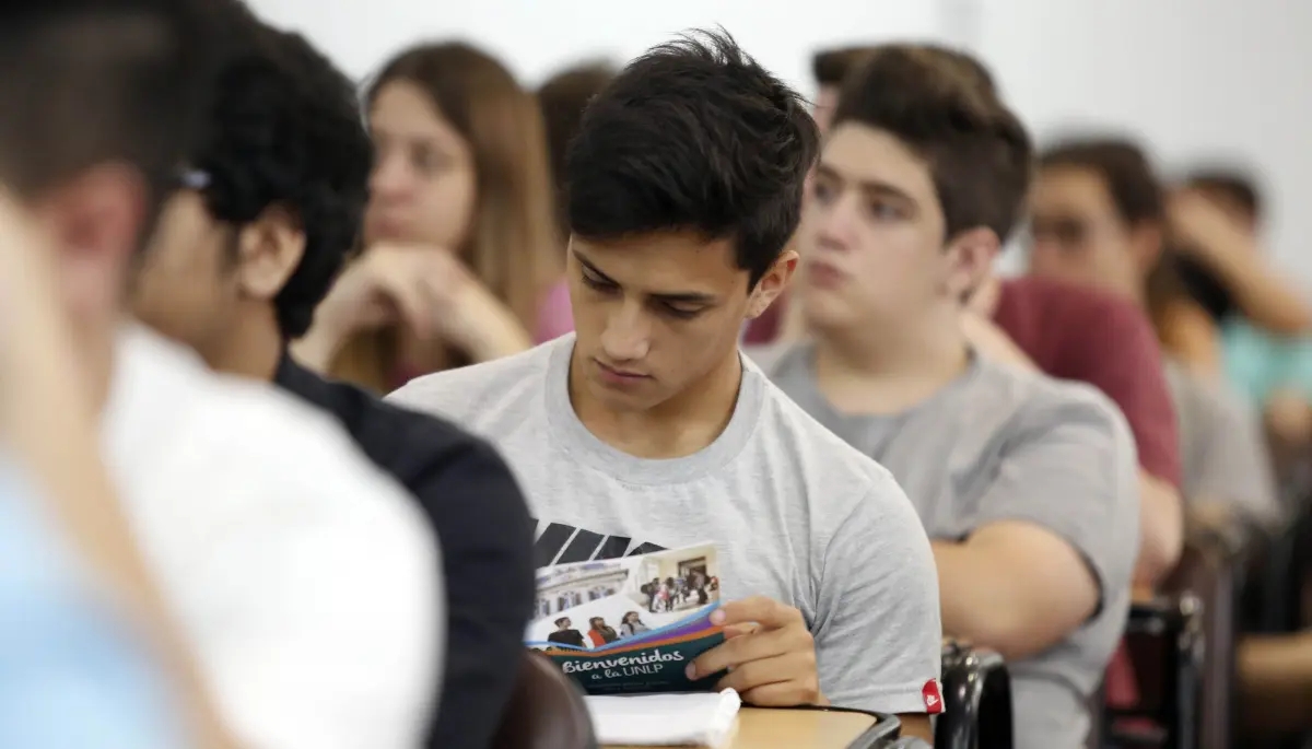👨‍💻 La UNLP juega de local en Villa Elisa: Subite al mundo de la Comunicación Digital