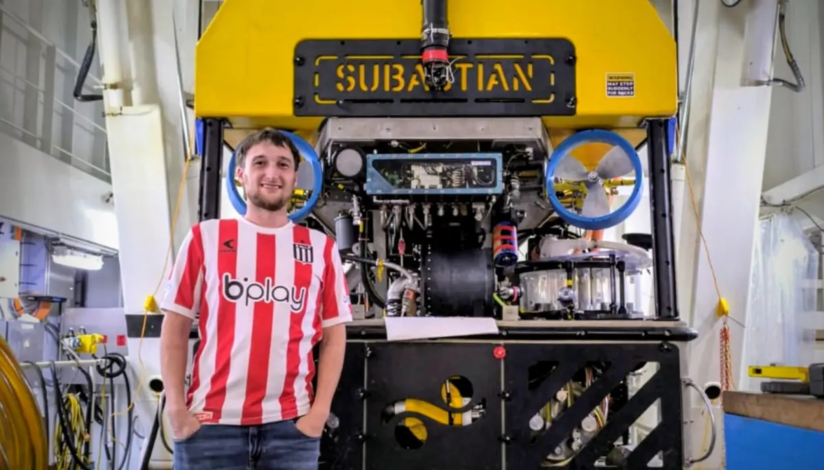 🟢 Orgullo de City Bell: Fermín Palma cuenta cómo es un día a bordo del buque viral que filma en 4K