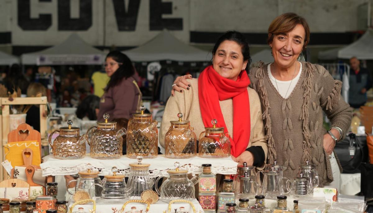 🤩 Día por día: Finde XL en Villa Elisa con Feria de Navidad, libros y documental