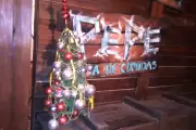 Luego del miserable robo del arbolito de navidad solidario de City Bell, volvió la alegría al barrio