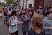 El barrio se hizo escuchar: Inédita manifestación en City Bell
