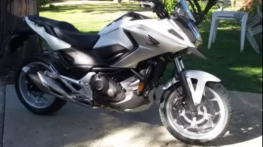 Robo de moto en City Bell: Los vecinos siguen pagando los platos rotos