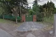 Villa Elisa: Intentaron robarle la moto y fracturaron a la madre