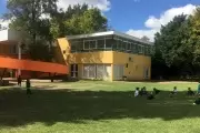 Polémica escolar en City Bell: Se suma el Patris y advierten sanciones