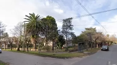 Sin límites: En City Bell ahora hasta te atropellan para sacarte todo