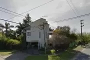 Entradera en City Bell: El hijo avisó por clase virtual y la profesora llamó al 911