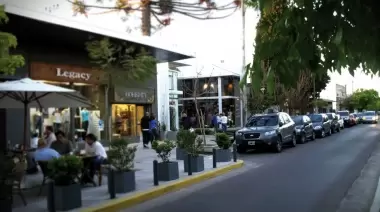 Ganamos todos: Promos y descuentos en el centro comercial de City Bell