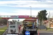 Controles y arrestos en Villa Elisa por incumplir las restricciones