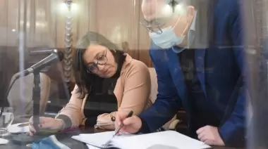 Bronca vecinal: Alianza y cesión de terrenos a Cáritas en El Rincón