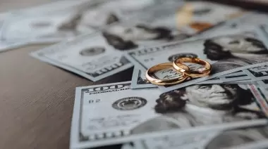 ¿Entregados? Armas, dólares, caja fuerte y robo a matrimonio en Gonnet