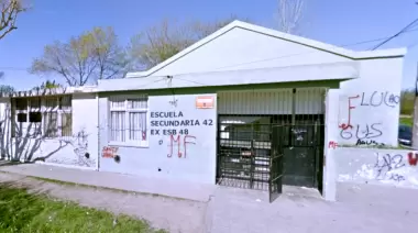 City Bell: 2 Escuelas se movilizan por urgentes mejoras edilicias