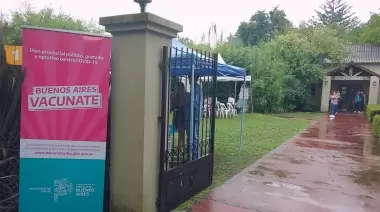 COVID-19: Ya funciona la primera posta vacunatoria fija de City Bell