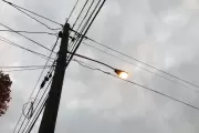 "Me cansé de hacer reclamos": ¿Calles y luces abandonadas en City Bell?