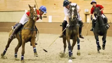 Super domingo en City Bell: Polo, Premios, DJ y Fogón en el Club Hípico