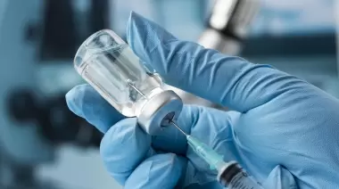 Cuarta ola de COVID-19: Hisopados y vacunación en Gonnet y City Bell