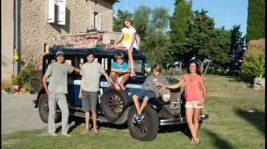 🌐 Conocé a la Familia Zapp en City Bell: 22 años conociendo el mundo en cuatro ruedas