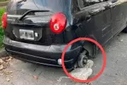 Video: Ola de ataques de roba ruedas en zonas céntricas de City Bell