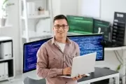 🤖 Estudiantes de City Bell, Gonnet y Villa Elisa: ¿Cómo acceder a una beca sobre 8 lenguajes de programación?
