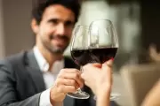 🍇 Arte y vino en City Bell: ¿Qué bodegas y artistas serán parte de Uvas Lab Sunset Experience?