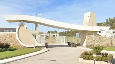 ❌ Un barrio cerrado de City Bell sigue usurpando ilegalmente el espacio público